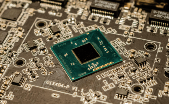 原創(chuàng)最后48小時，特朗普政府終于批準！王毅通告全球，給中美關系定調(diào)